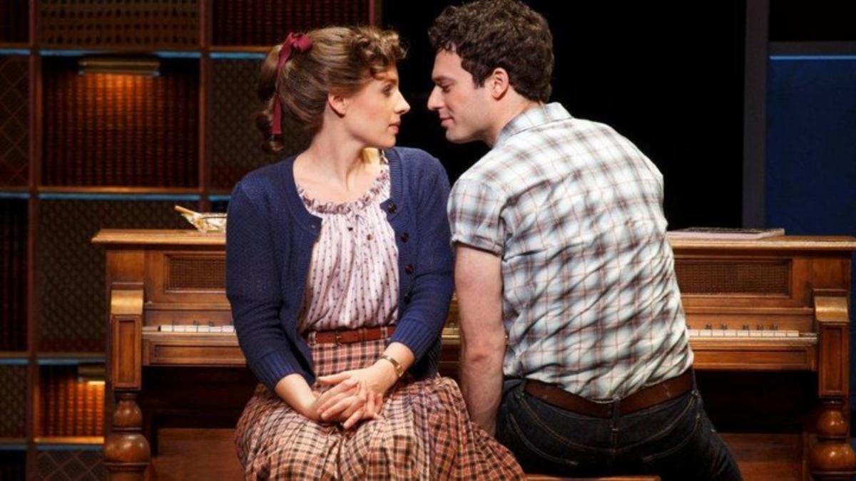 Jessie Mueller (Carole King) and Jake Epstein (Gerry Goffin) 