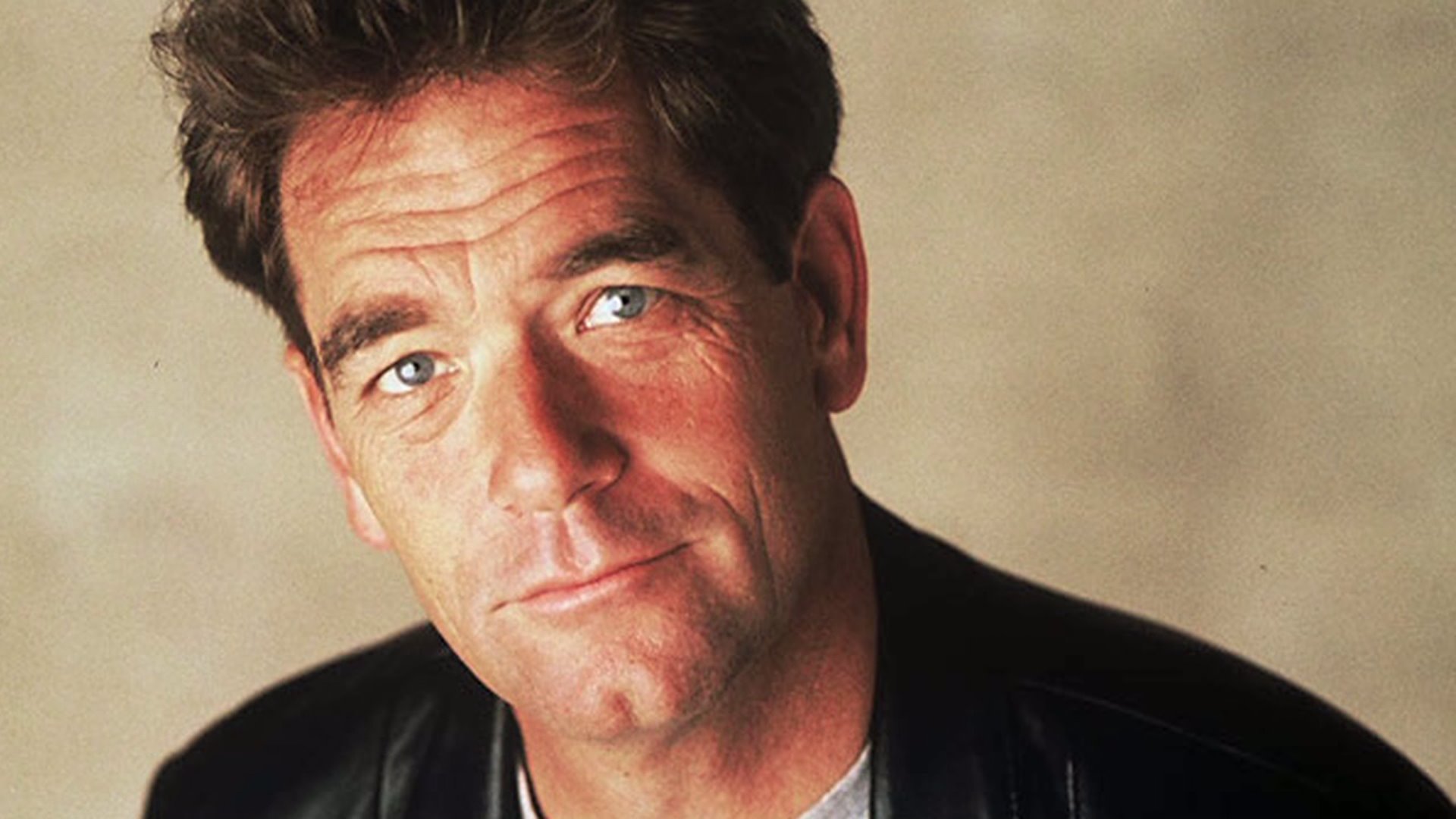 Huey Lewis (Hugh Cregg III)