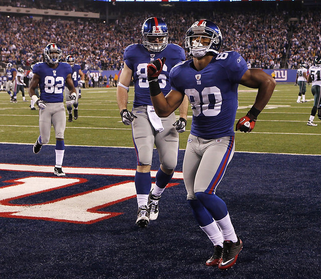 NY Giant, Victor Cruz, Salsa Dancing in End Zone