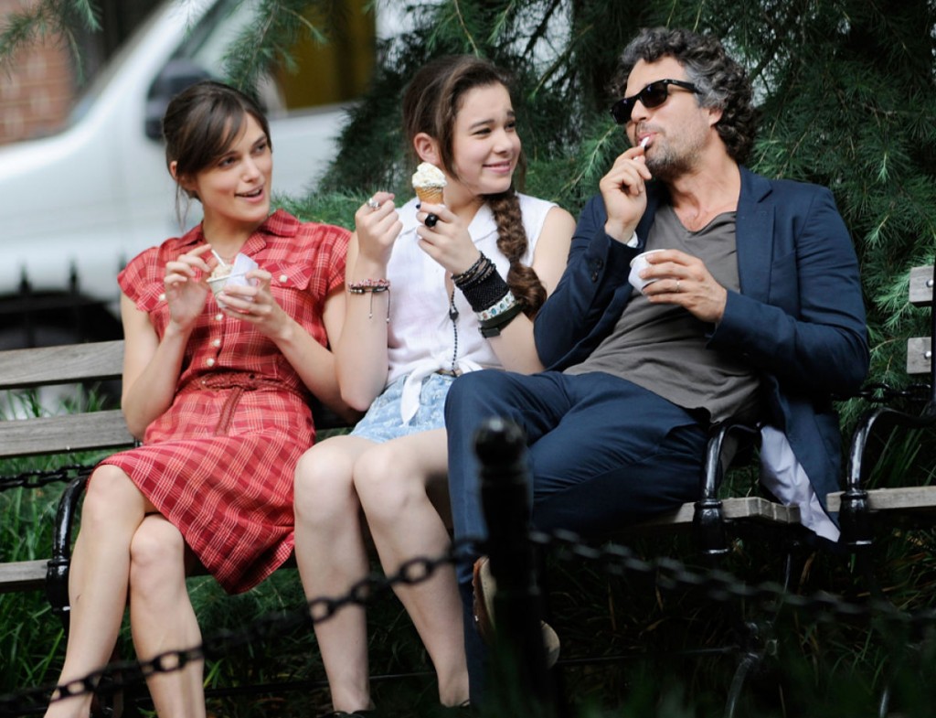 Keira Knightley, Haileee Steinfeld, Mark Ruffalo