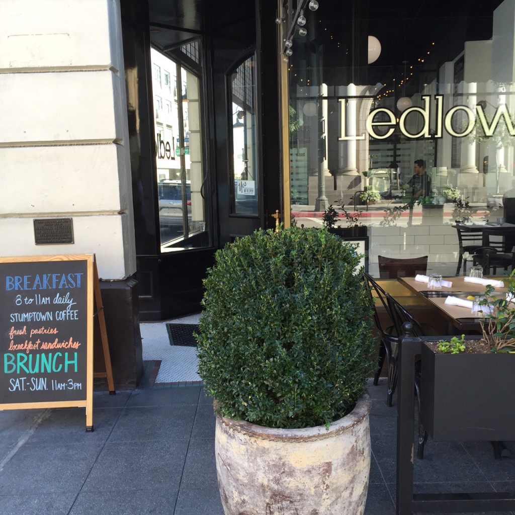 Dining In Centenoville...