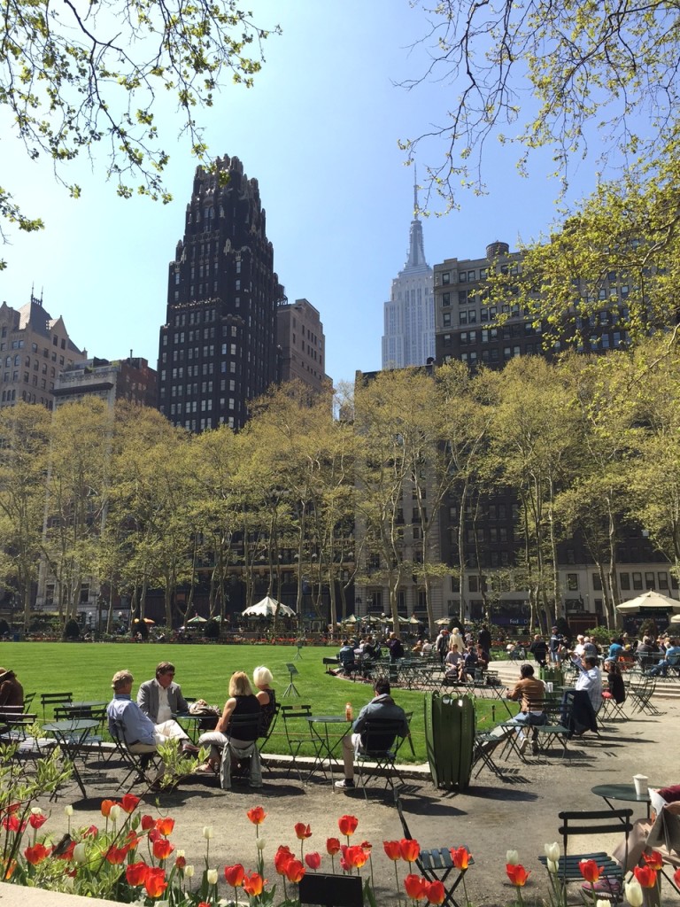 A Grounded Anne Hathaway...