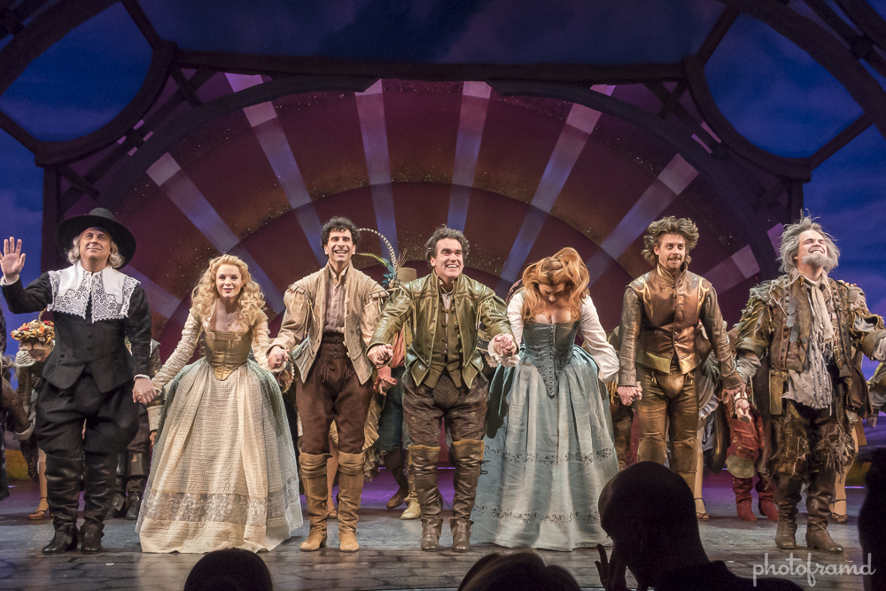 Something Rotten Cast  photo:photoframd.com