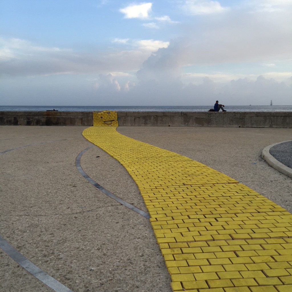 Malecon, Yellow Brick Road