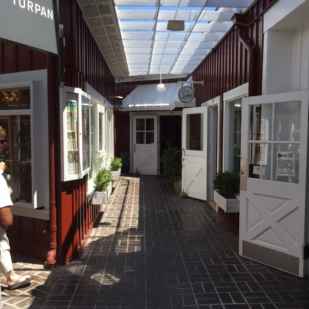 The Brentwood Country Mart