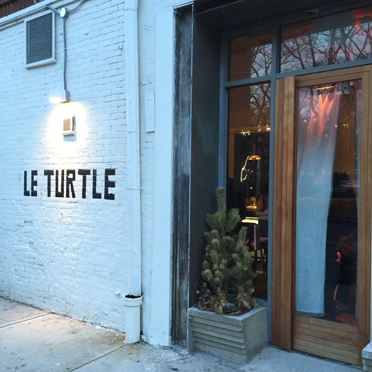 Dining: Le Turtle