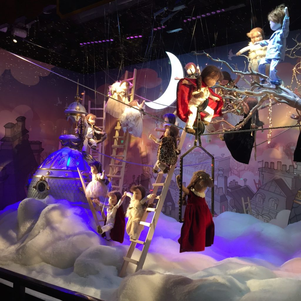 Printemps Holiday Windows