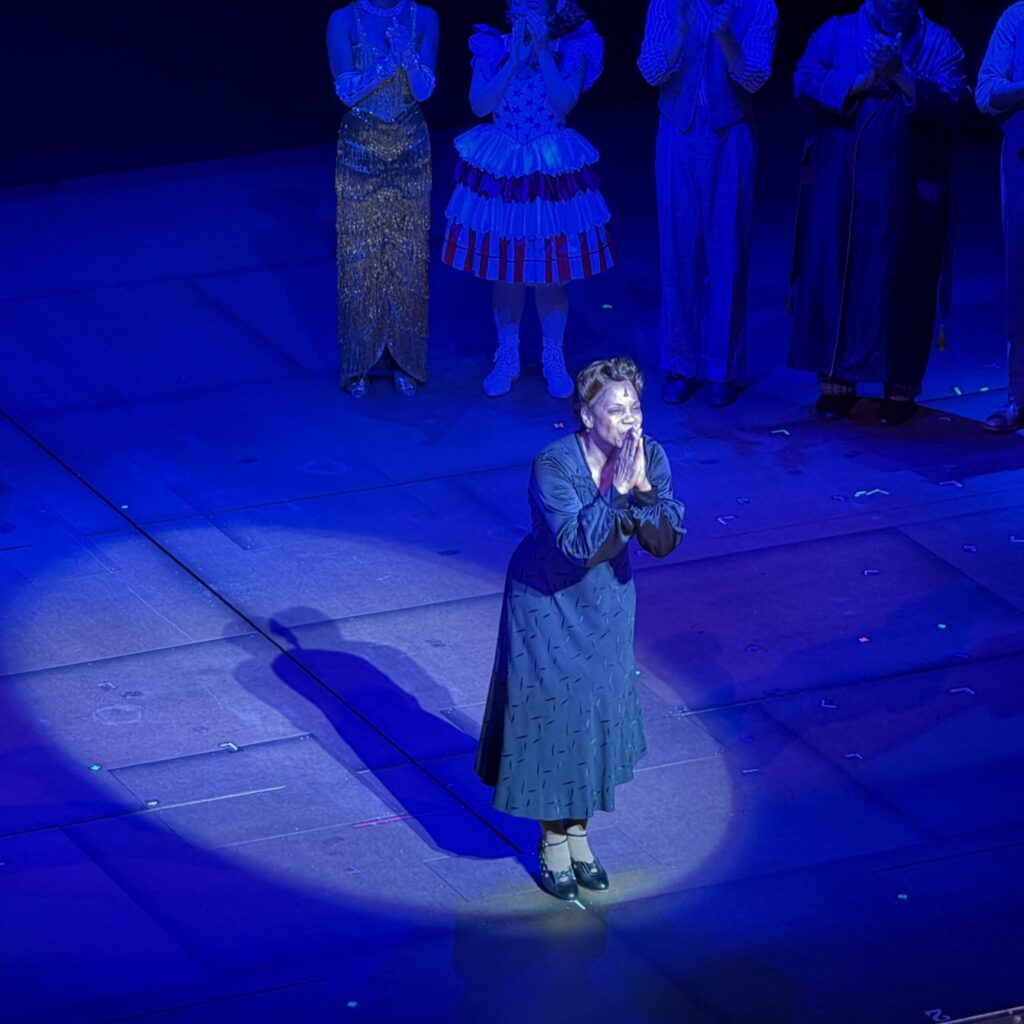 Let Me Entertain You…Audra Does…